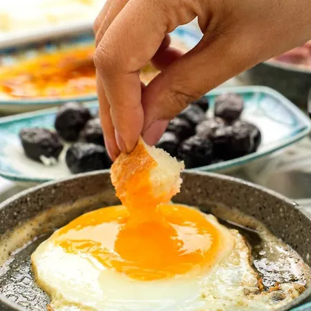 Hotell Anzede Çeşme