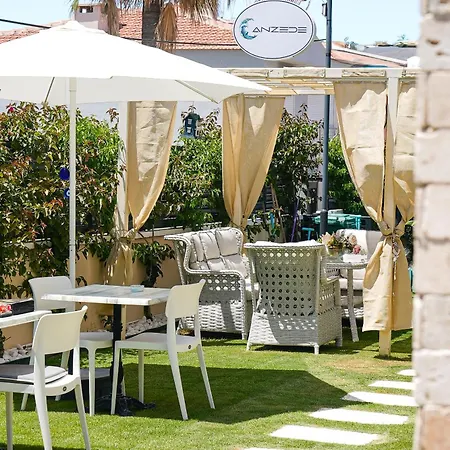 Anzede Hotel *